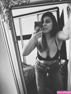 MartaCherryPies - Let's fuck by video call my king 😏😏 leave me a message and I'll