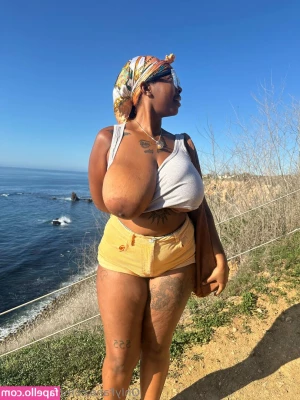 Spicylilbrat [ spicylilbrat-2 ] - BBW Vibe ExplosionIt's a Vibe explosion!! First the nips then the