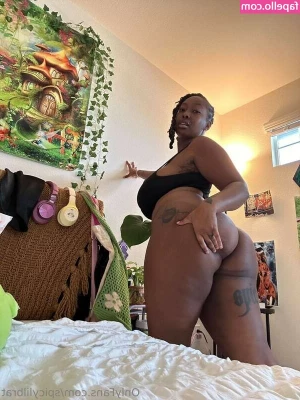 Spicylilbrat [ spicylilbrat-2 ] - 💦💋…my naughties, are you into lip porn as much as I am?