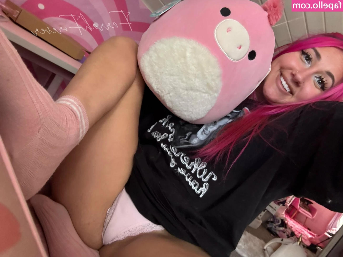 fari_hunny [ fari-hunny-5 ] - I’m a brat oops