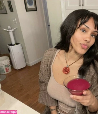 Aaliyeezy - My page is on sale, refer a friend and get a free video. :) Just