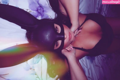 Lexia Sativa [ lexia-sativa ] - Ever wondered what it would be like to be smothered by my ass in pvc?