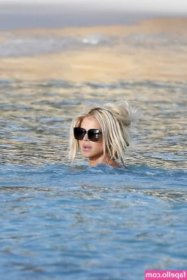 Victoria Silvstedt [ victoria-silvstedt ] - When red becomes not just a color but a mood  You feel the energy