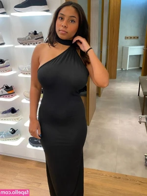 jamilly - Winter in Canada calls for wooly socks 😛