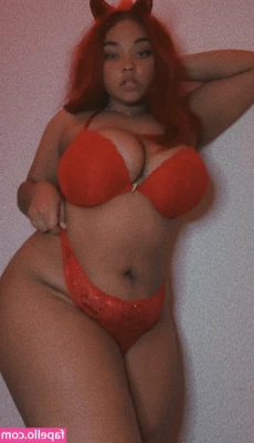 Iris_black21 [ iris-black21 ] - Which part of me doesn’t get enough credit for being absolutely