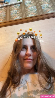 sophieluvv - Make sure to like and comment on my posts  Show some love  Thanks guys