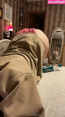 sophieluvv - I need someone to rub their face in-between my tits
