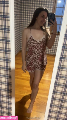 sophieluvv - Just waiting for you to come and make me even wetter
