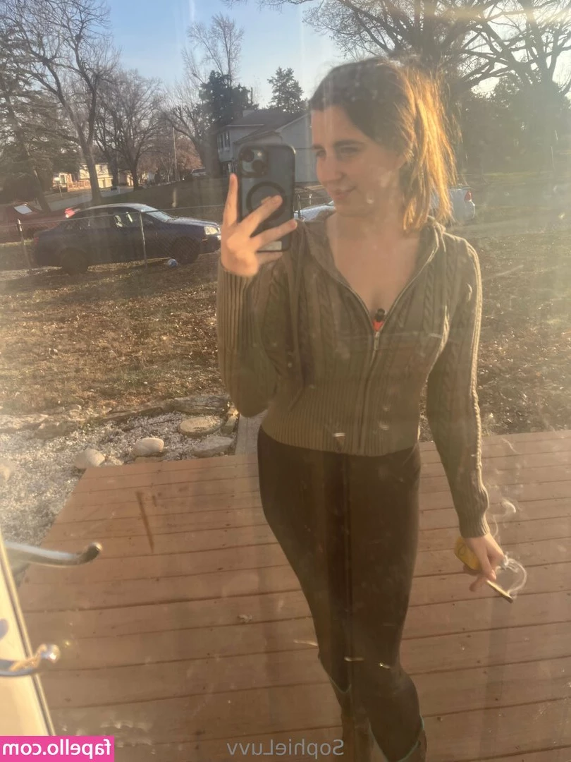 sophieluvv - Enjoying the view