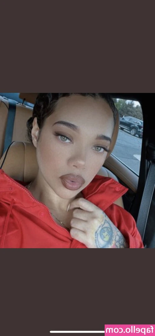 kraziithegreat - Don't you just want to cum on them?