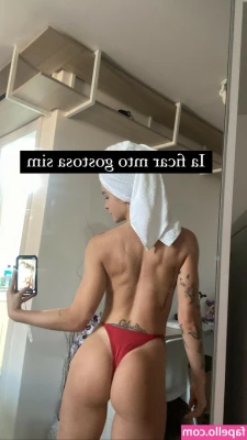 Manu Guglielmi [ manu-guglielmi ] - Am I wearing panties? Yes or no 😜