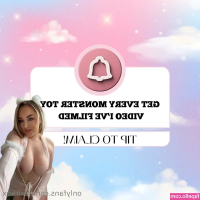 lexiraex [ lexiraex-12 ] - Tell me what you'd do to me right now😍 DM baby
