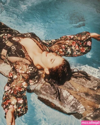 Lasirena69 [ lasirena69-1 ] - what's everyone's favorite food??