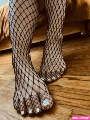 ffsroxanne - Would you let me wear your shirt? 🫦