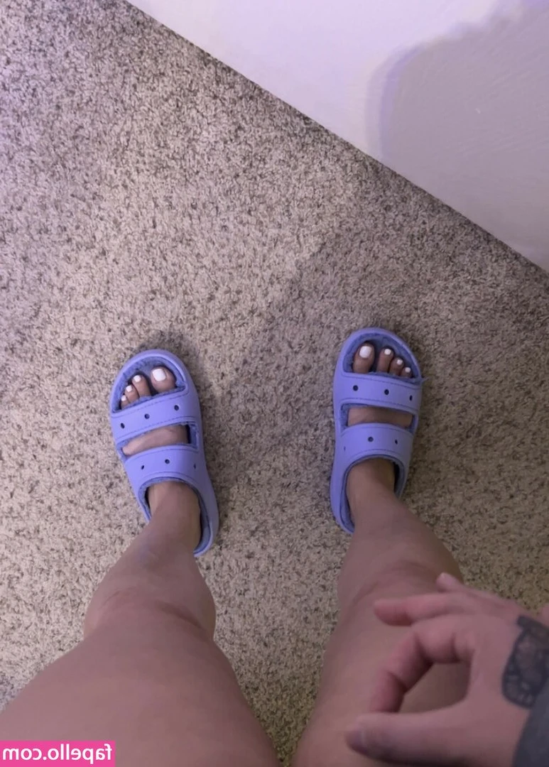 ffsroxanne - Dirty soles 👣