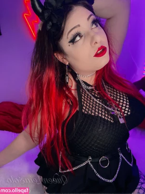 queenleiafree - Pian uusia panovideoita uuden tyypin kaa