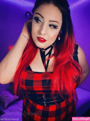 queenleiafree - Christmas was a really good time me. How was yours?? 💝