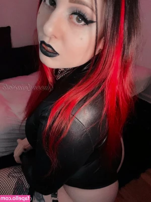 queenleiafree - Bush baby