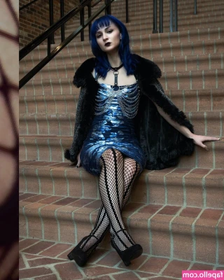 PunkModel - One year on hormones and my titties have grown so much 😍 I bet