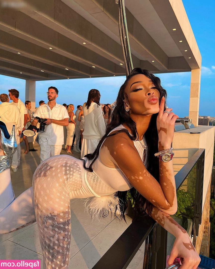 Winnie Harlow [ winnie-harlow ] - finally had some time to fuck today after such a busy ass week 😎