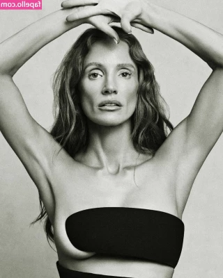 Jessica Chastain [ jessica-chastain ] - Happy Sunday  I sent out a thank you for having the renew on  so