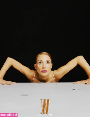 Jessica Chastain [ jessica-chastain ] - Had to break my new couch in