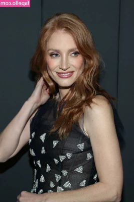Jessica Chastain [ jessica-chastain ] - Take a bath with me?💦 🤭