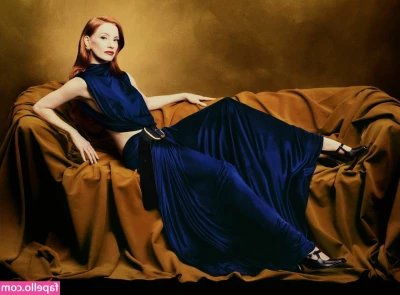 Jessica Chastain [ jessica-chastain ] - How are you enjoying the weather    Here s a little moon for all this