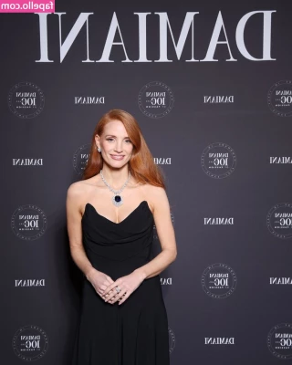 Jessica Chastain [ jessica-chastain ] - Today, it's impossible to resist the allure of a JUICY ASS taking