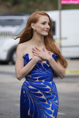 Jessica Chastain [ jessica-chastain ] - Shower