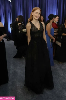 Jessica Chastain [ jessica-chastain ] - No makeup  no clothes  no worries