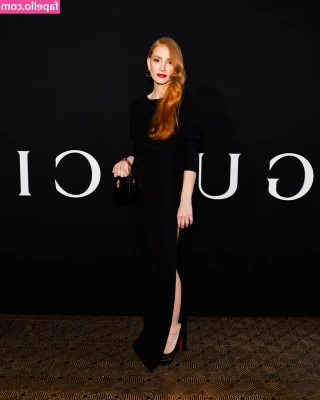Jessica Chastain [ jessica-chastain ] - Trying to plan outfits for this weekend