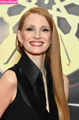 Jessica Chastain [ jessica-chastain ] - HOT VIDEO ALERT     The hubs dropped down for this monster XL  THICK