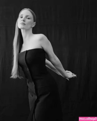 Jessica Chastain [ jessica-chastain ] - valentine's day makes me horny