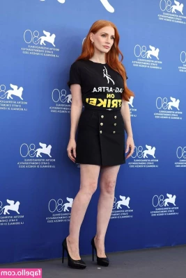 Jessica Chastain [ jessica-chastain ] - distract
