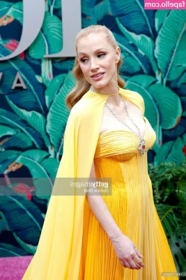 Jessica Chastain [ jessica-chastain ] - Some hoopsss