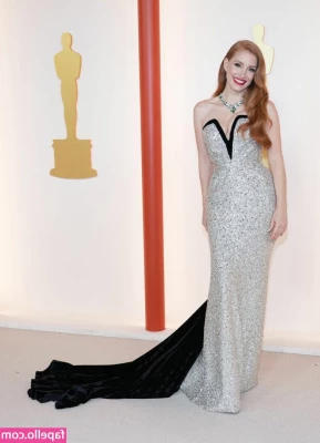 Jessica Chastain [ jessica-chastain ] - Getting bent over the bed and nutted in?