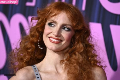 Jessica Chastain [ jessica-chastain ] - One day closer to Christmassss   What did you ask Santa for this year