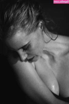 Jessica Chastain [ jessica-chastain ] - I put this on for you. Message me so I can take it off ;)