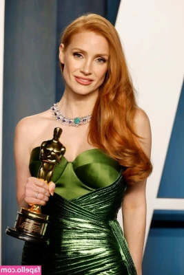 Jessica Chastain [ jessica-chastain ] - Chat with me if you want to see this sexy video