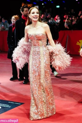 Jessica Chastain [ jessica-chastain ] - what do you mean i am being distracting? this is just how i always