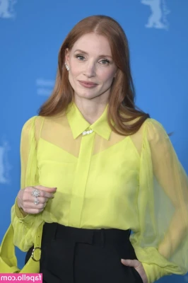 Jessica Chastain [ jessica-chastain ] - Wanna see more ? 🫦🫦 50$ for the set . Filming custom content