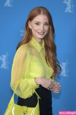 Jessica Chastain [ jessica-chastain ] - lets play