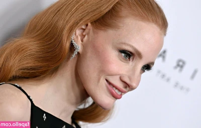 Jessica Chastain [ jessica-chastain ] - When it’s cold but still want to show booty ;)