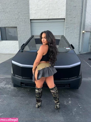 rosaacosta [ rosaacosta-2 ] - New rope  New gauntlet  who dis