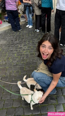 Gio Scotti [ gio-scotti ] - Do you think my butt is nice for a petite girl?