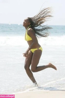 Venus Williams [ venus-williams ] - Wanna join me for a work out sometime?