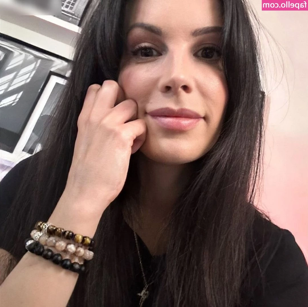 flauschigtv - Oh nooo  my strap  it s falling down