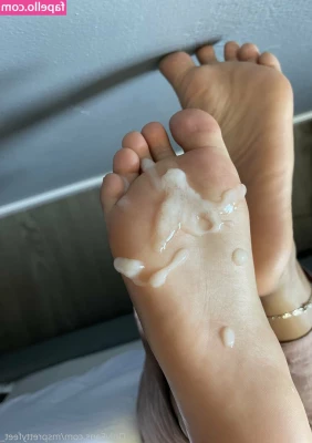 Msprettyfeet - ...... Your Muscle Goddess......