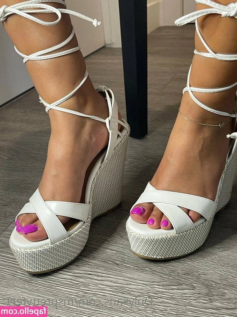 Msprettyfeet - Spank it!🍑
